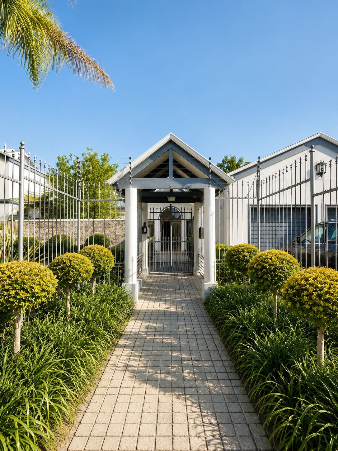 Constantiaberg Eco Villa outer entrance