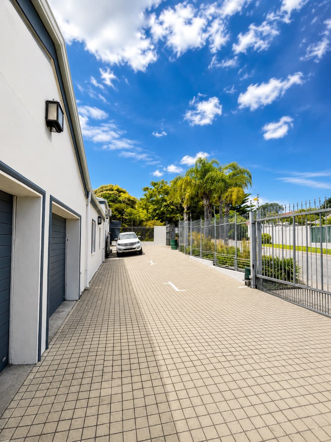 Constantiaberg Eco Villa parking bays